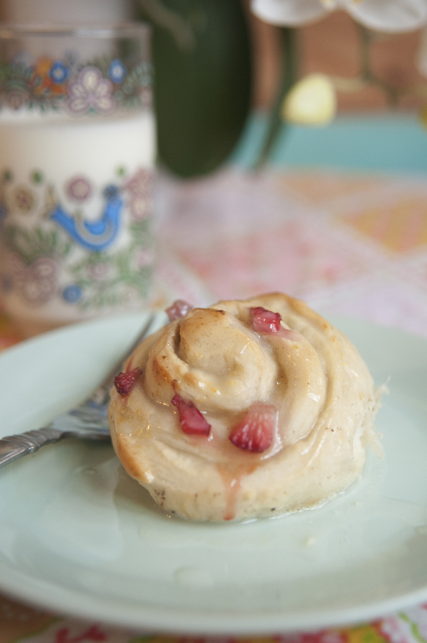 Zaycon Foods-lemon strawberry rolls